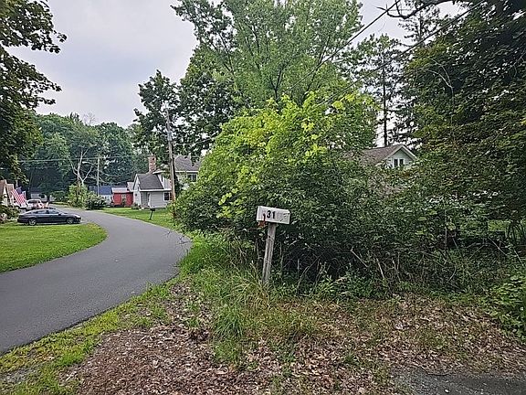 5th image of 31 Clays Ln