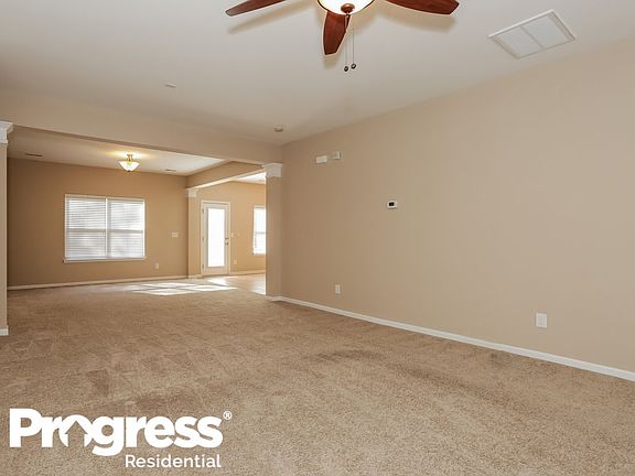 3rd image of 5433 Stowe Derby Dr