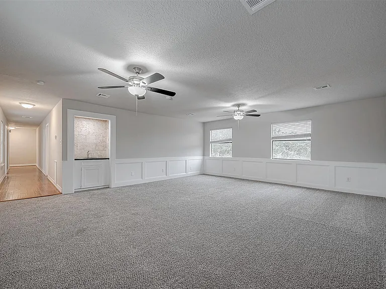 919 Mockingbird Way — Photo 35
