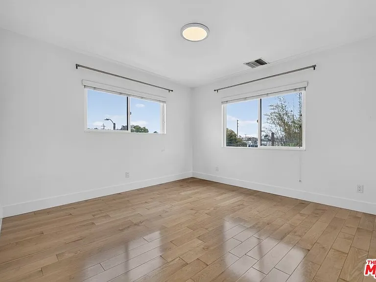 119 Paloma Ave #M — Photo 2