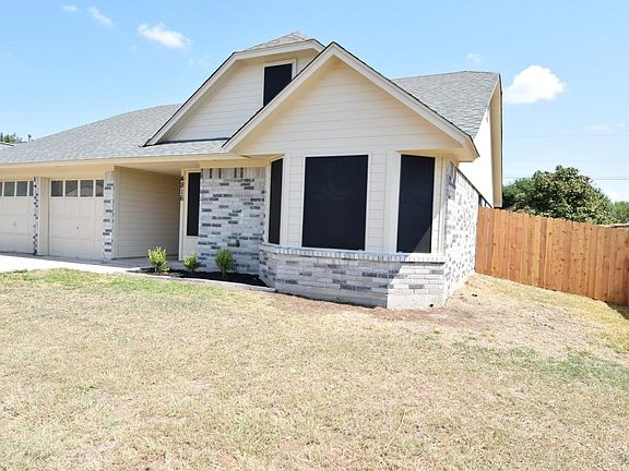 3rd image of 4816 Bramblewood Dr