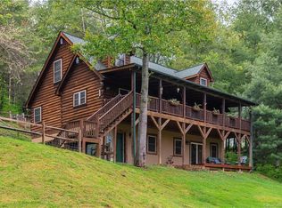 228 White Mountain Rd, Waynesville, NC 28785