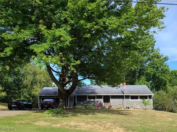 5947 Dailey Rd, Akron, OH 44319