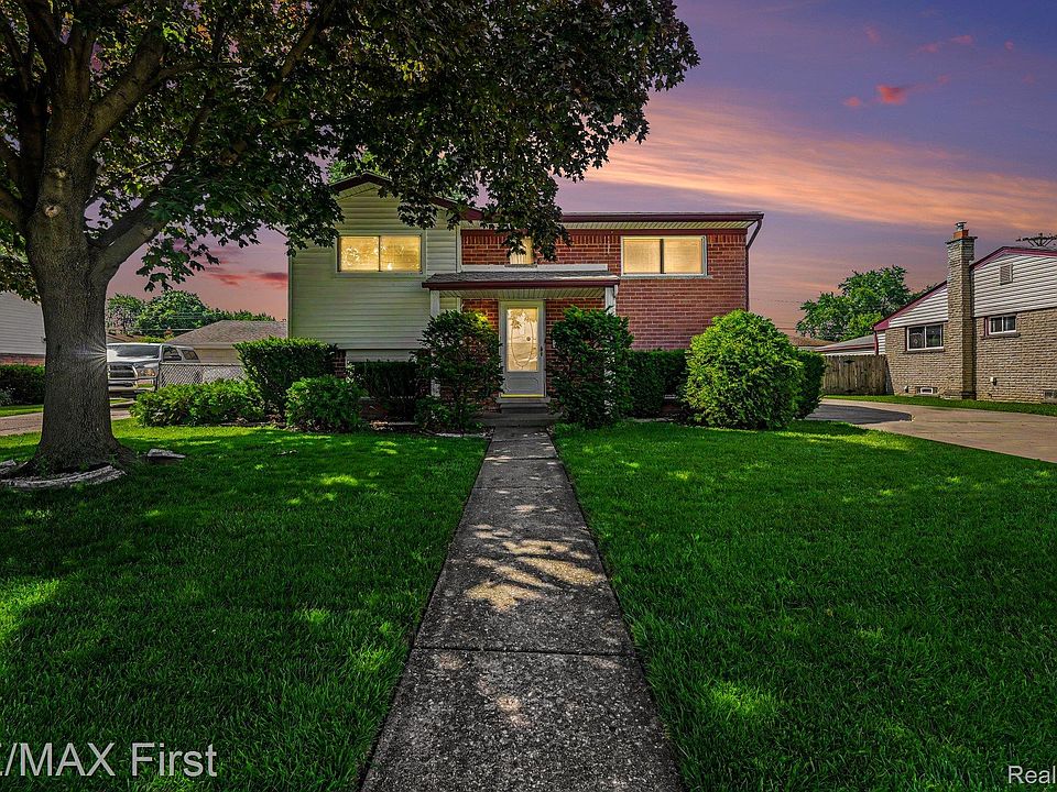 1st image of 15628 Canberra St