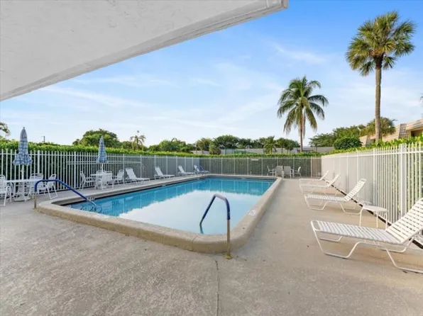 1060 Homewood Blvd, Delray Beach, FL
