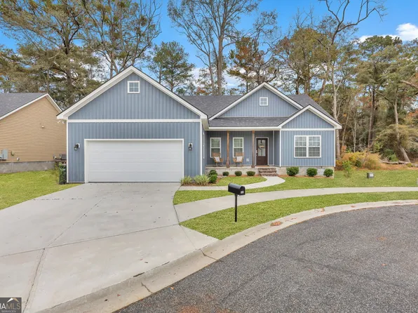 100 Kayton Ct, Pembroke, GA 31321