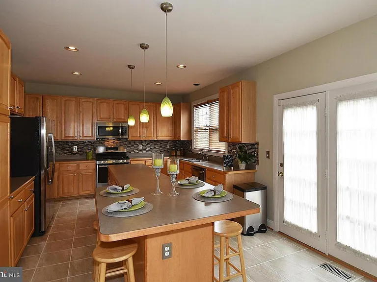 4281 Kearny Ln — Photo 4