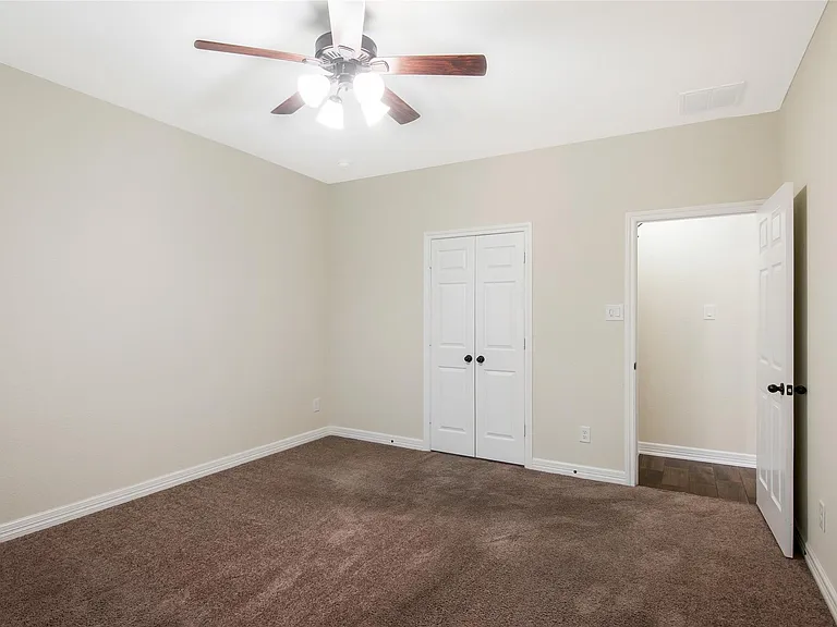 10823 Paula Bluff Ln — Photo 21