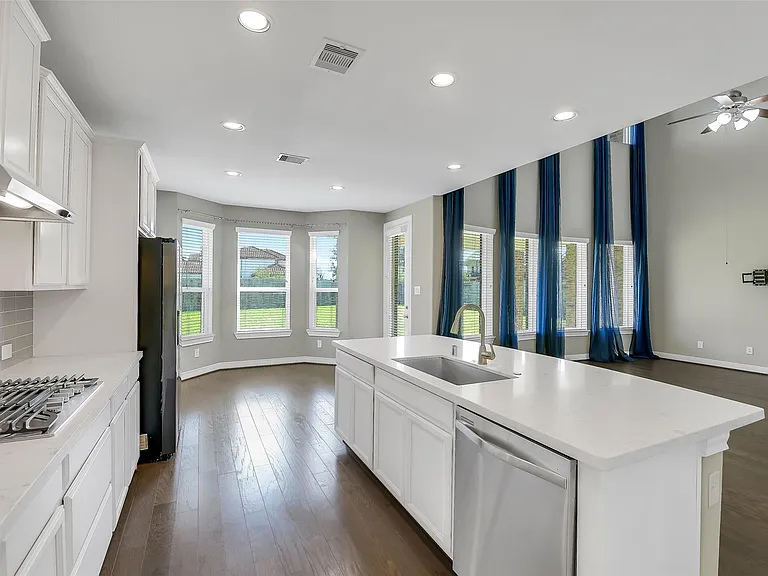 16706 Chestnut Square Dr — Photo 19