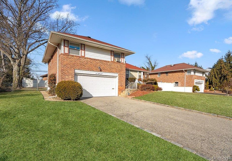 1st image of 527 Alicia Drive