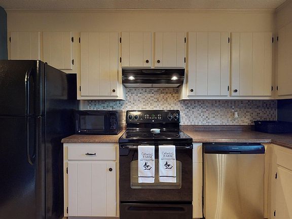 5th image of 148 Lionsgate Dr