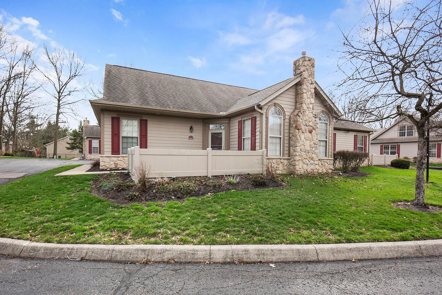 142 Villamere Dr #6 photo 1