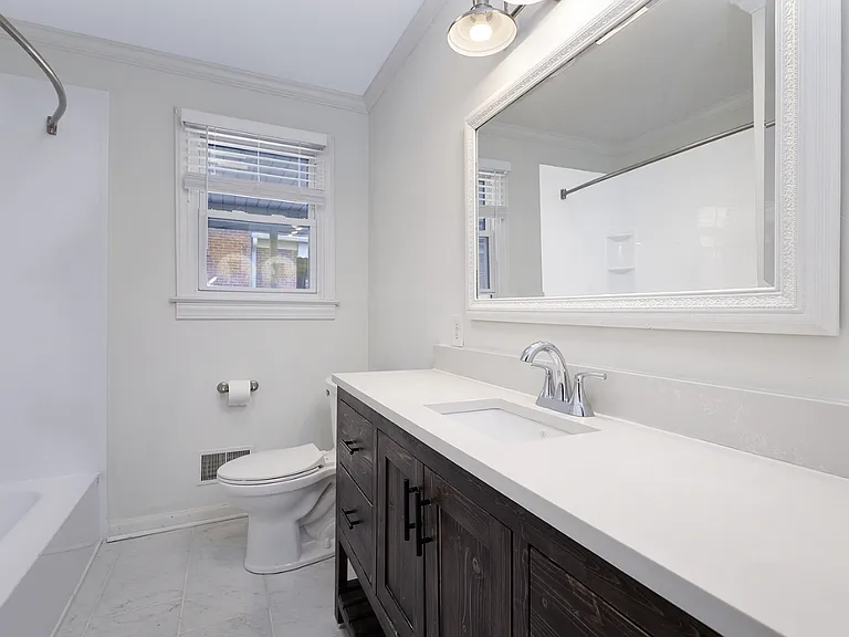 102 Tiffany Dr — Photo 13