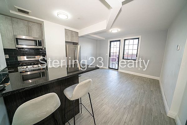 1st image of 3608 28th Ave #1