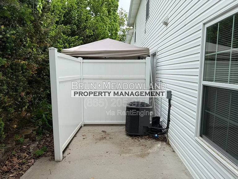 5622 Boxwood Garden Way — Photo 16