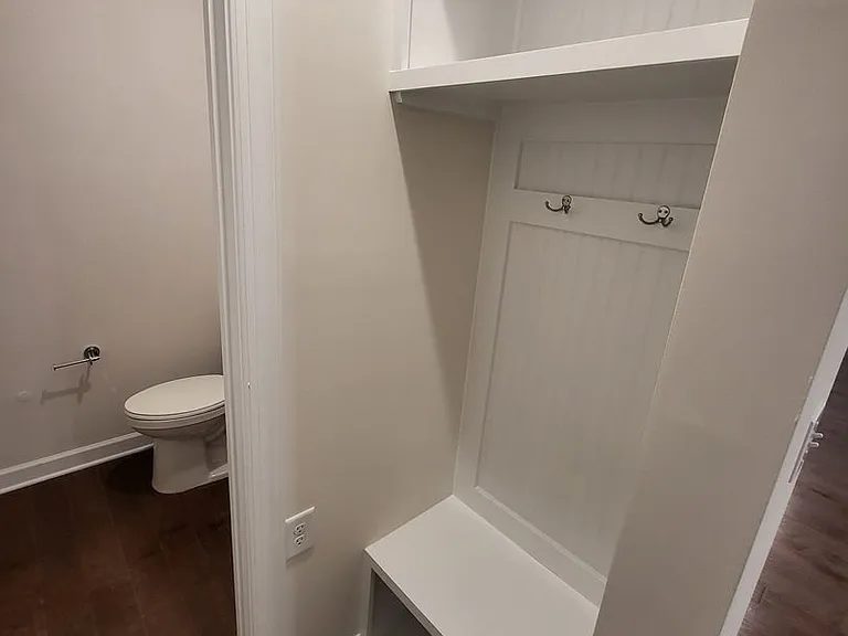 465 Cranford Dr — Photo 4