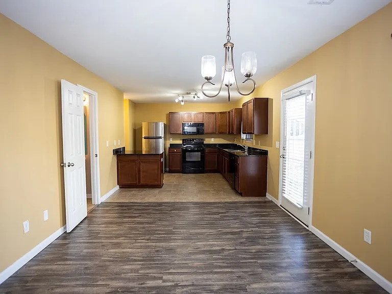 1824 Polaris Dr — Photo 7