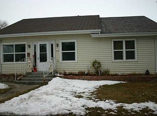 110 N 2nd St, Bridger, MT 59014