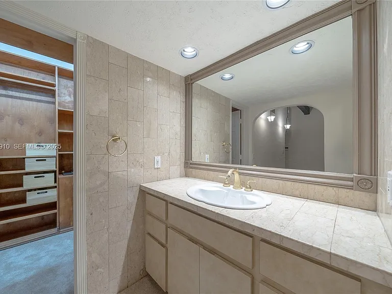 19212 NE 25th Ave #283D — Photo 11
