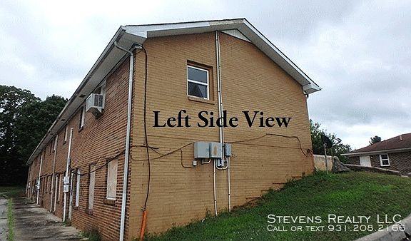 3rd image of 702 Couch St APT 39