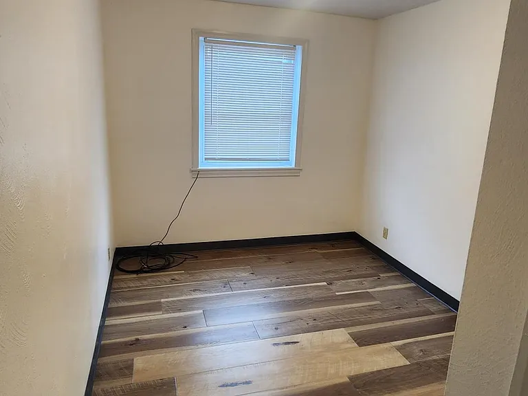 10 Olive Ave #1 — Photo 9