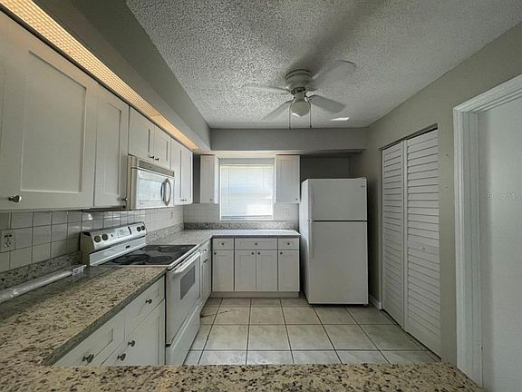 3rd image of 607 Koala Ct