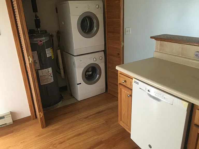 203 N Waters Edge Dr — Photo 4