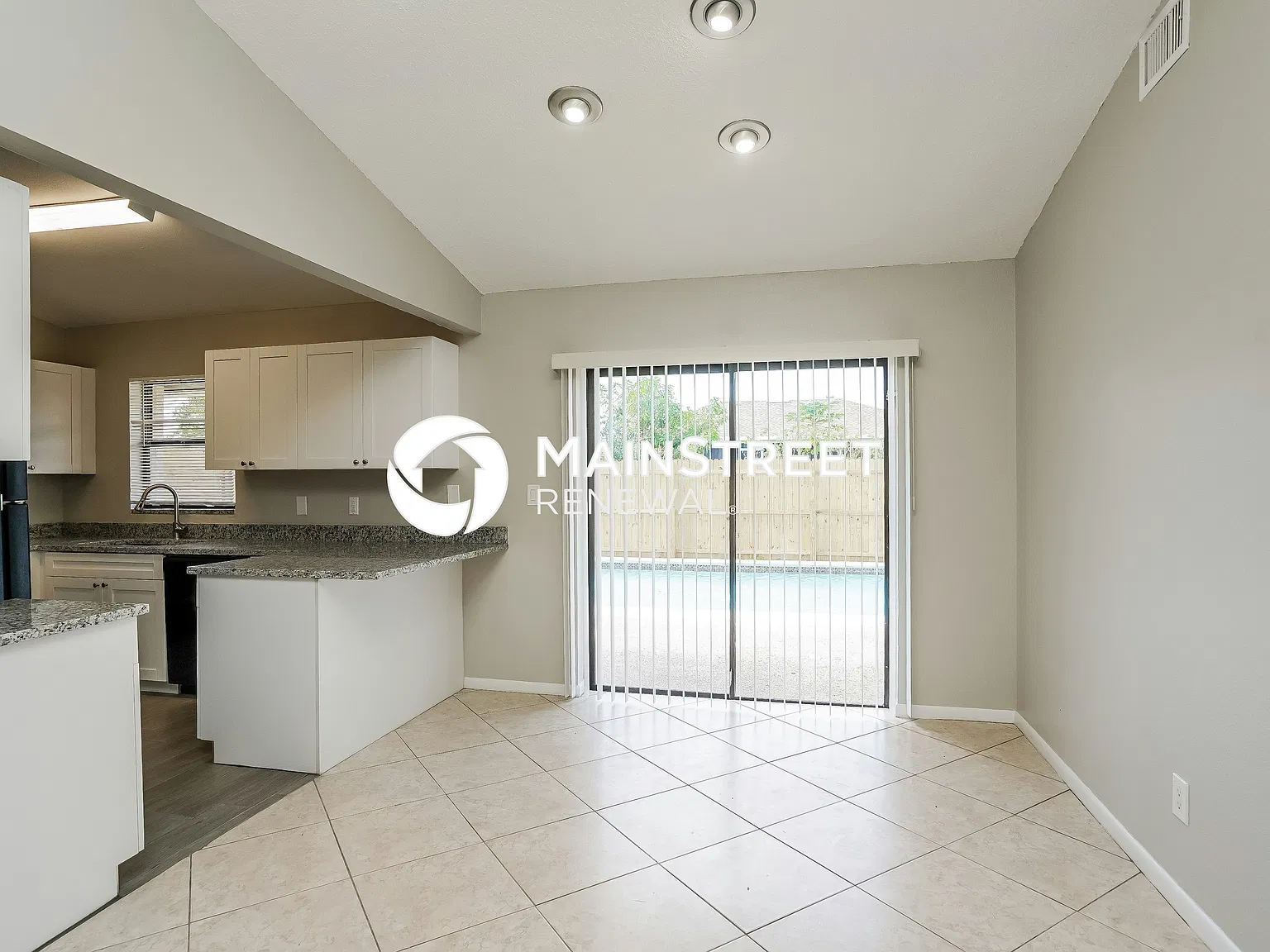 3010 SW Santa Barbara Pl — Photo 4