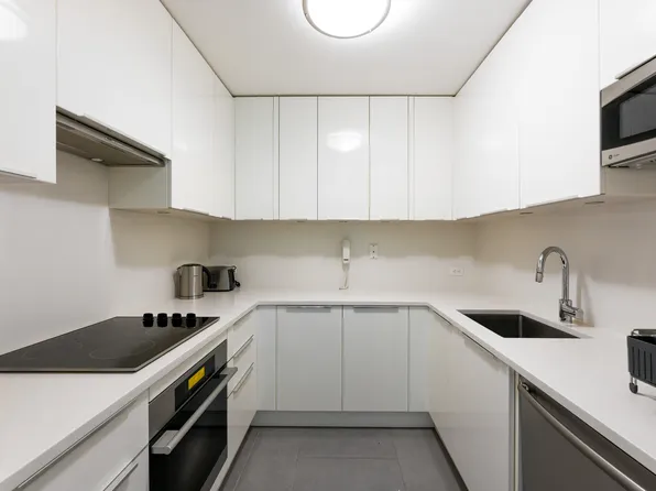 641 5th Avenue image 38 of 57