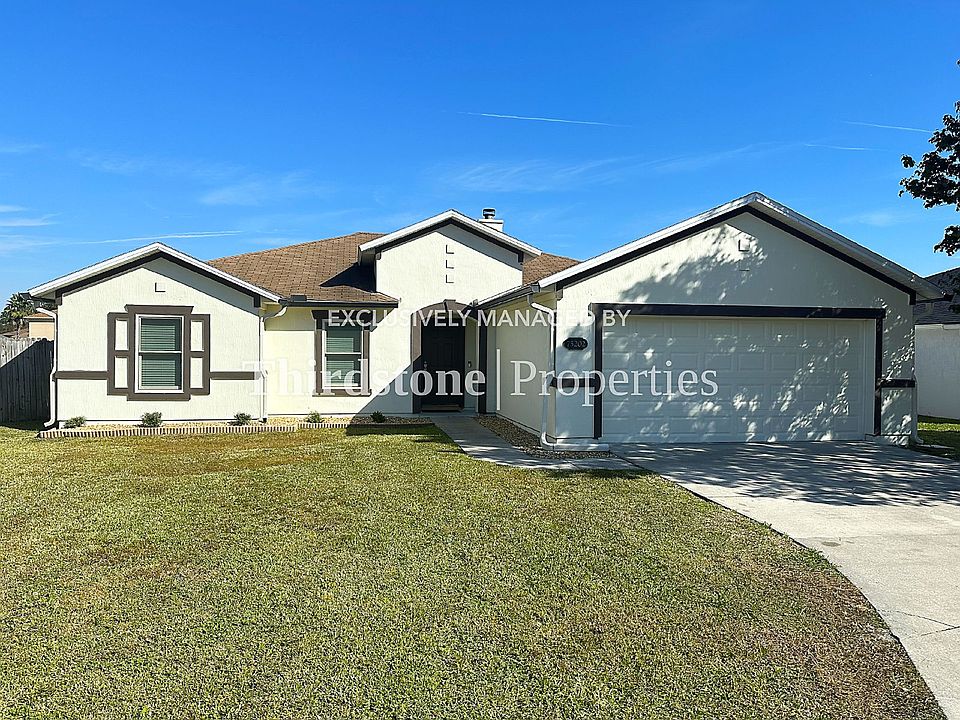 1st image of 75202 Ravenwood Dr