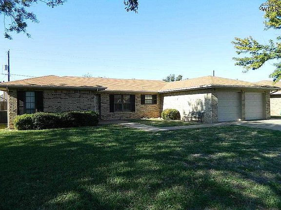 2nd image of 5226 E Woodhaven Dr