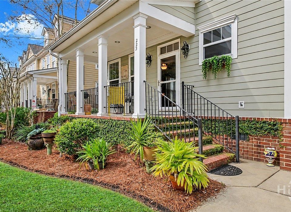 1st image of 223 Lake View Drive