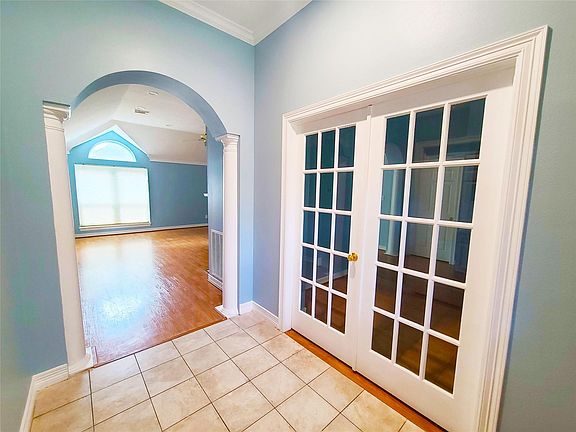 5th image of 2115 Grandmill Ln
