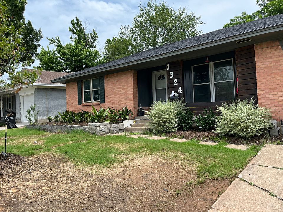 2nd image of 1324 Juanita St