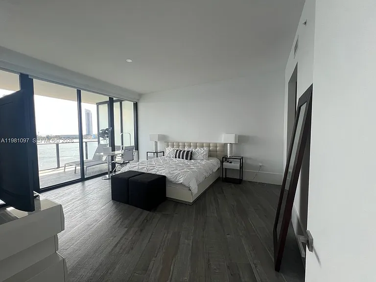 5500 Island Estates Dr #504 — Photo 2