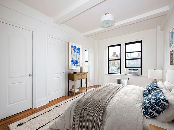 4th image of 30 W 90th St APT 7D