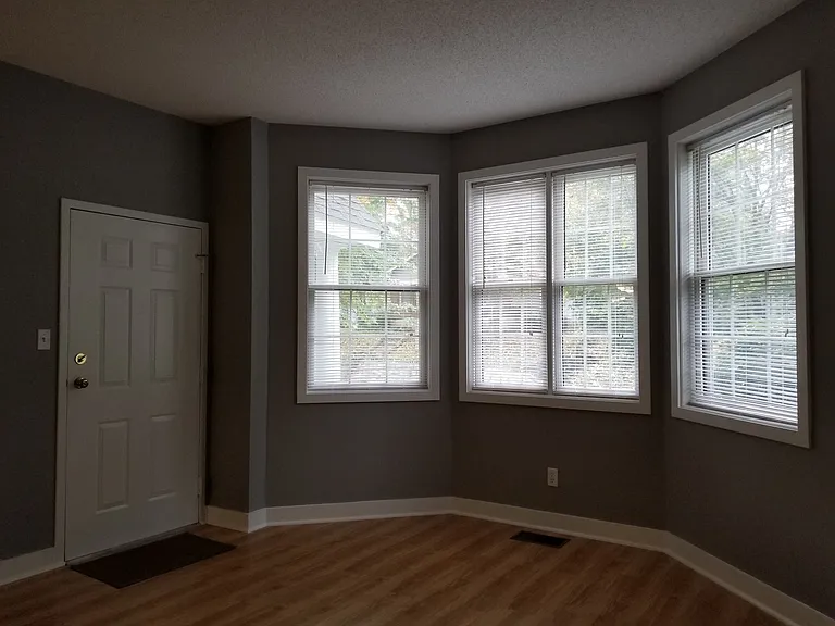 351 S Madison St — Photo 40