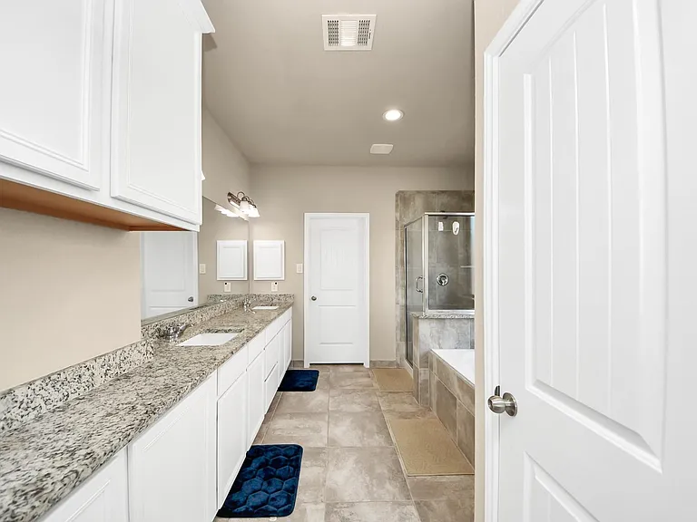 29482 Westhope Dr — Photo 17