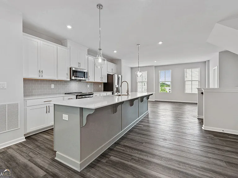 2688 Creekview Ter NW — Photo 4