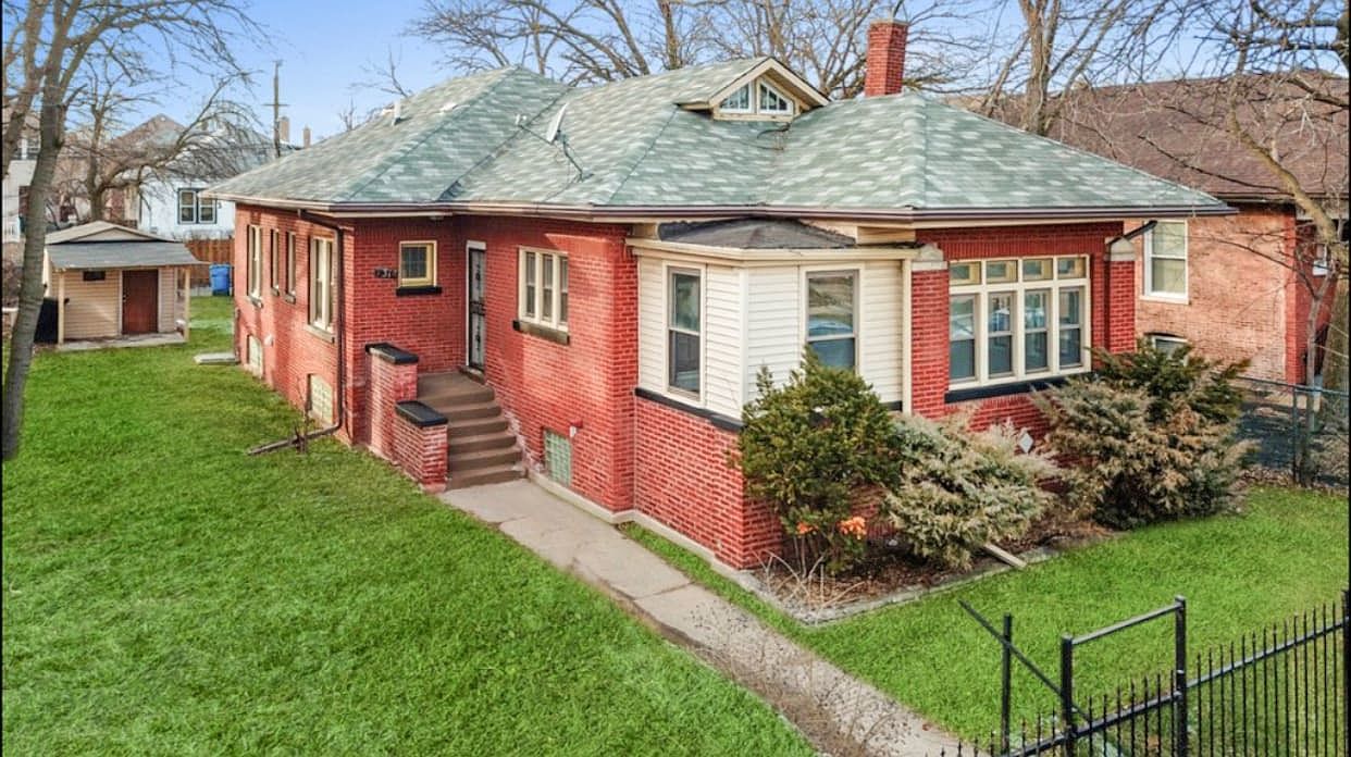 7314 S Paxton Ave, Chicago, IL 60649 Zillow