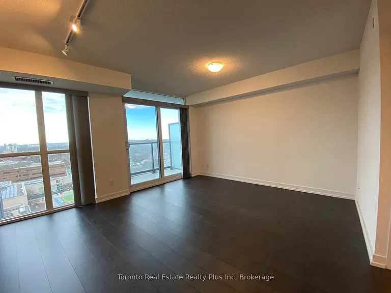 125 Redpath Ave #1111 — Photo 5