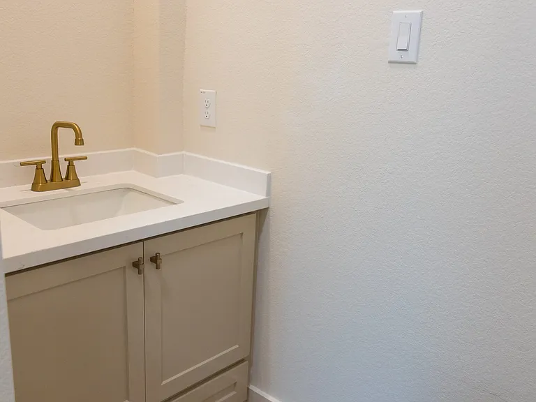 Main Floor Bathroom #2