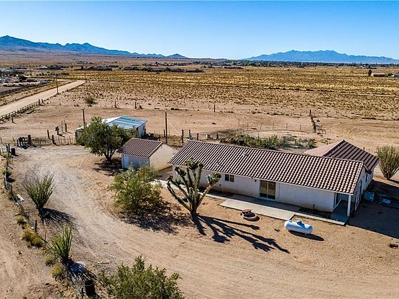3rd image of 10693 N Campolindo Ln