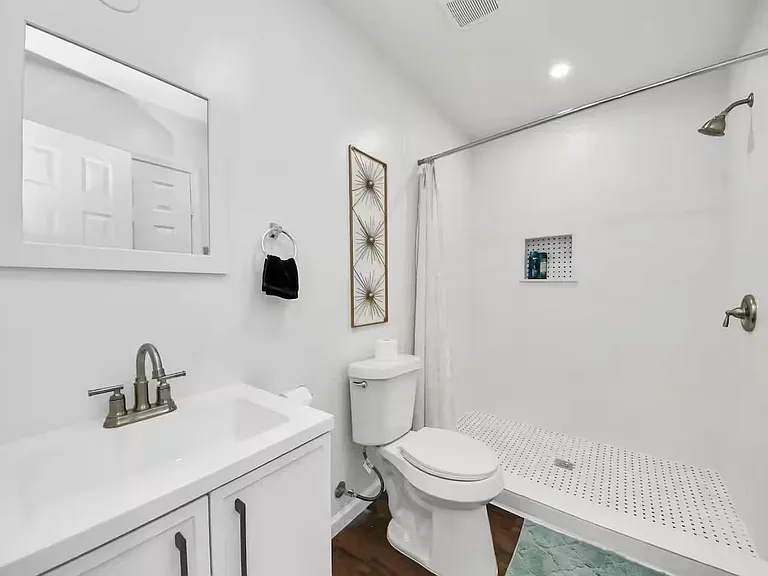 3217 Binz St — Photo 17