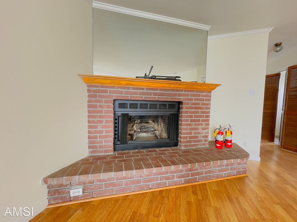 1st image of 23 Juri St #2