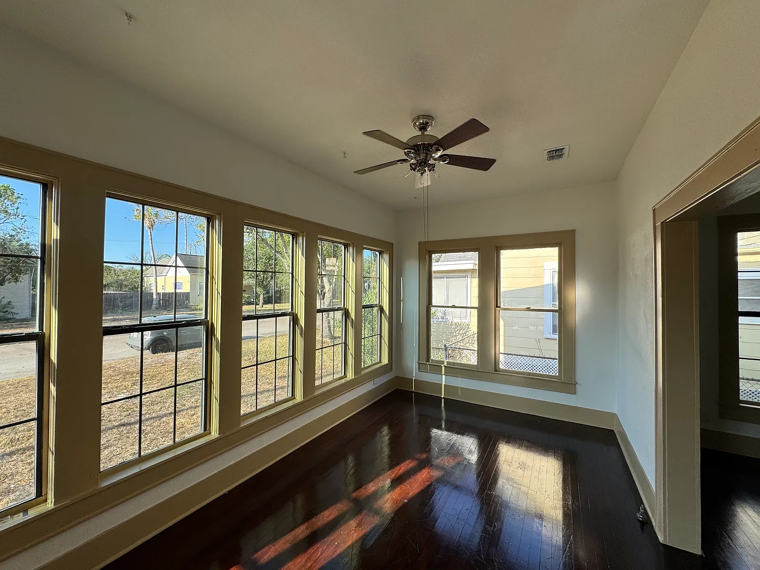 2 bed, 1710 sqft, $1,800 — Photo 4
