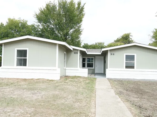 320 Dawson Cir, Grand Prairie, TX 75051