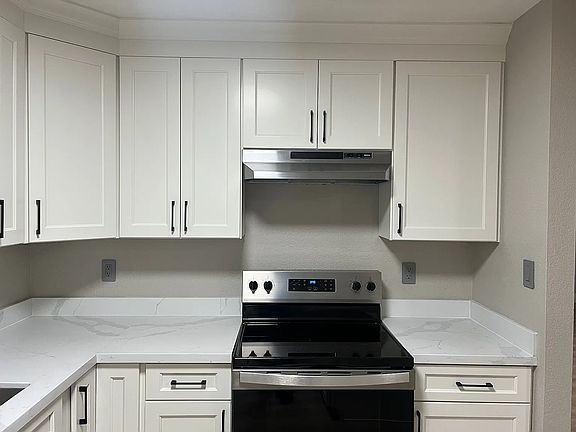 3rd image of 1458 Suntree Pl