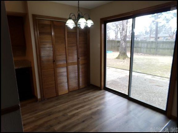 5th image of 39 Oak Forest Loop