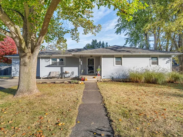 257 Richards St, Seneca, IL 61360